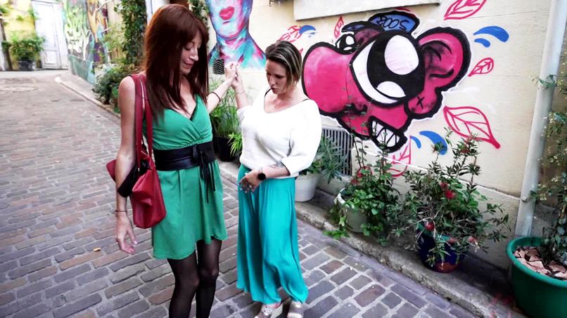 [JacquieetMichelTV] Anna (42, veterinary assistant in Gardanne (13)! / 06.08.2021)