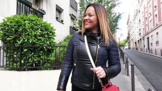 [JacquieetMichelTV] Camila (36 years old, saleswoman in Nantes! / 07.22.2021)
