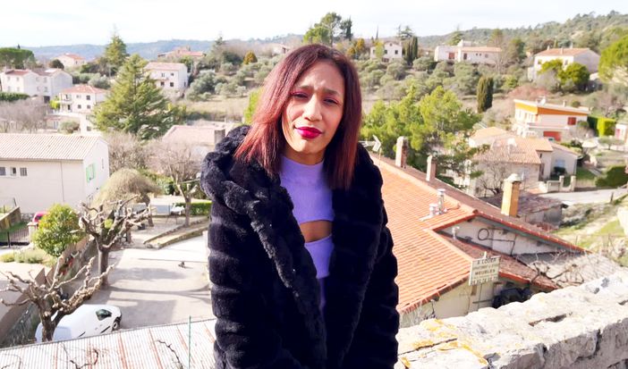 [JacquieetMichelTV] Reyna (Reyna, 20, medical assistant in Manosque (04)! / 02.10.2022)